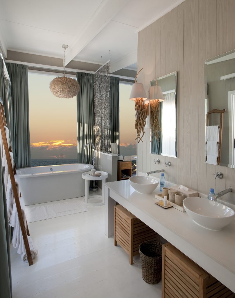 PHUMULANI ESCAPES, MOZAMBIQUE, WHITE PEARL (6)